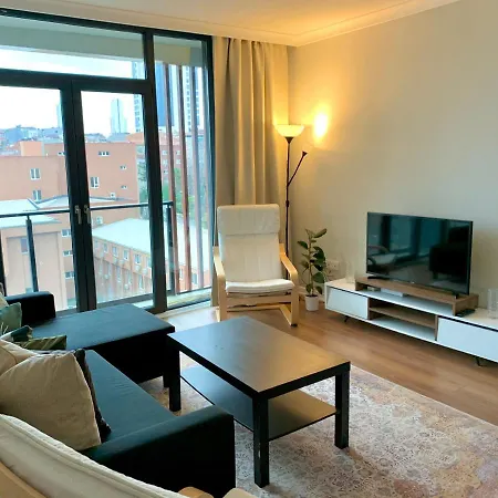 Apartment Sisli Modern Residence, 2 Bedroom Apartments, 250m Metro Station Istanbul