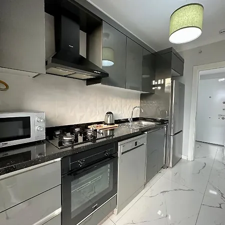 Sisli Modern Residence, 2 Bedroom Apartments, 250m Metro Station Apartment